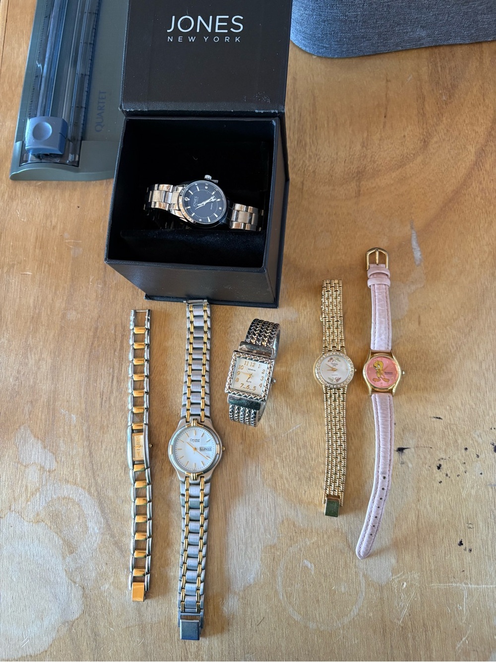 6  women watches one black hills gold ,jones New York  ect all work